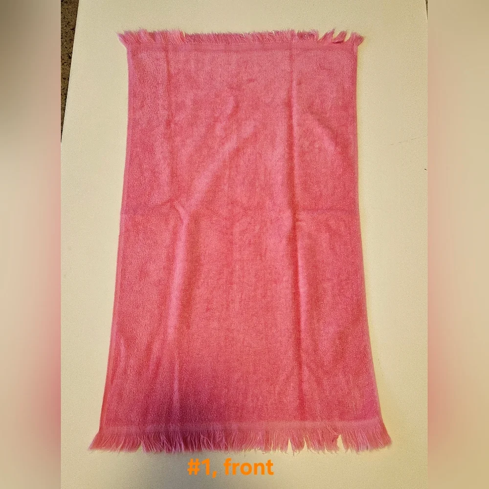 Vintage Pink Hand Towels Set Of 3 Bathroom  Kitchen Excellent Condition